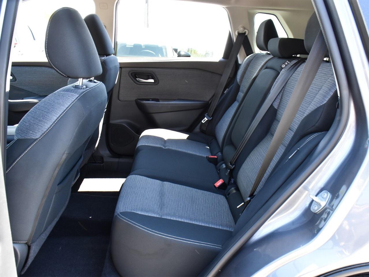 2021 Nissan Rogue SV FWD, APPLE CARPLAY, REMOTE START Photo