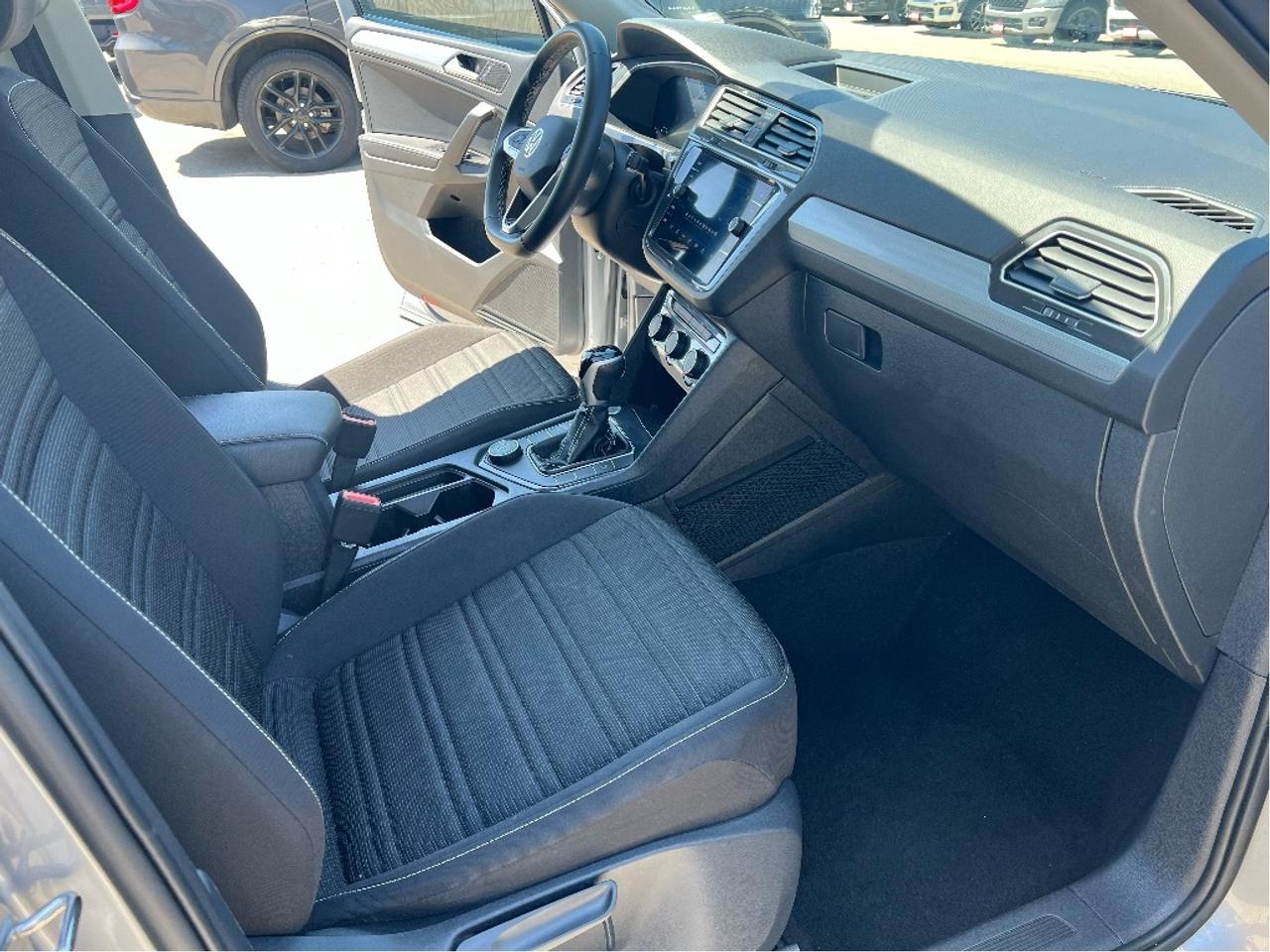 2024 Volkswagen Tiguan Trendline AWD *HEATED SEATS *BKP CAM *BLUETOOTH Photo