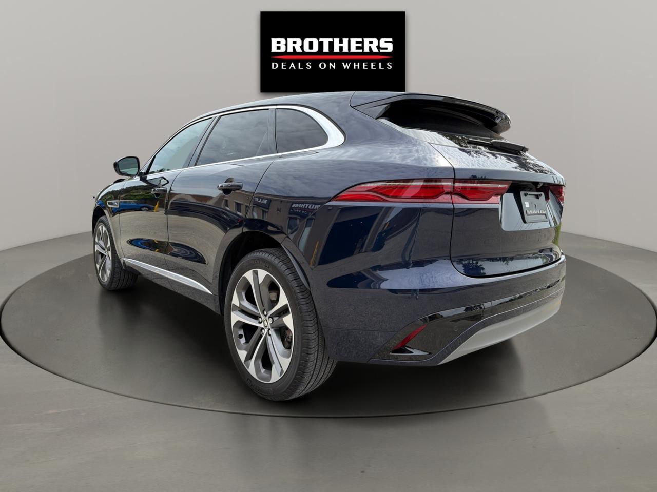 2024 Jaguar F-PACE R-Dynamic S P250 Auto Photo4