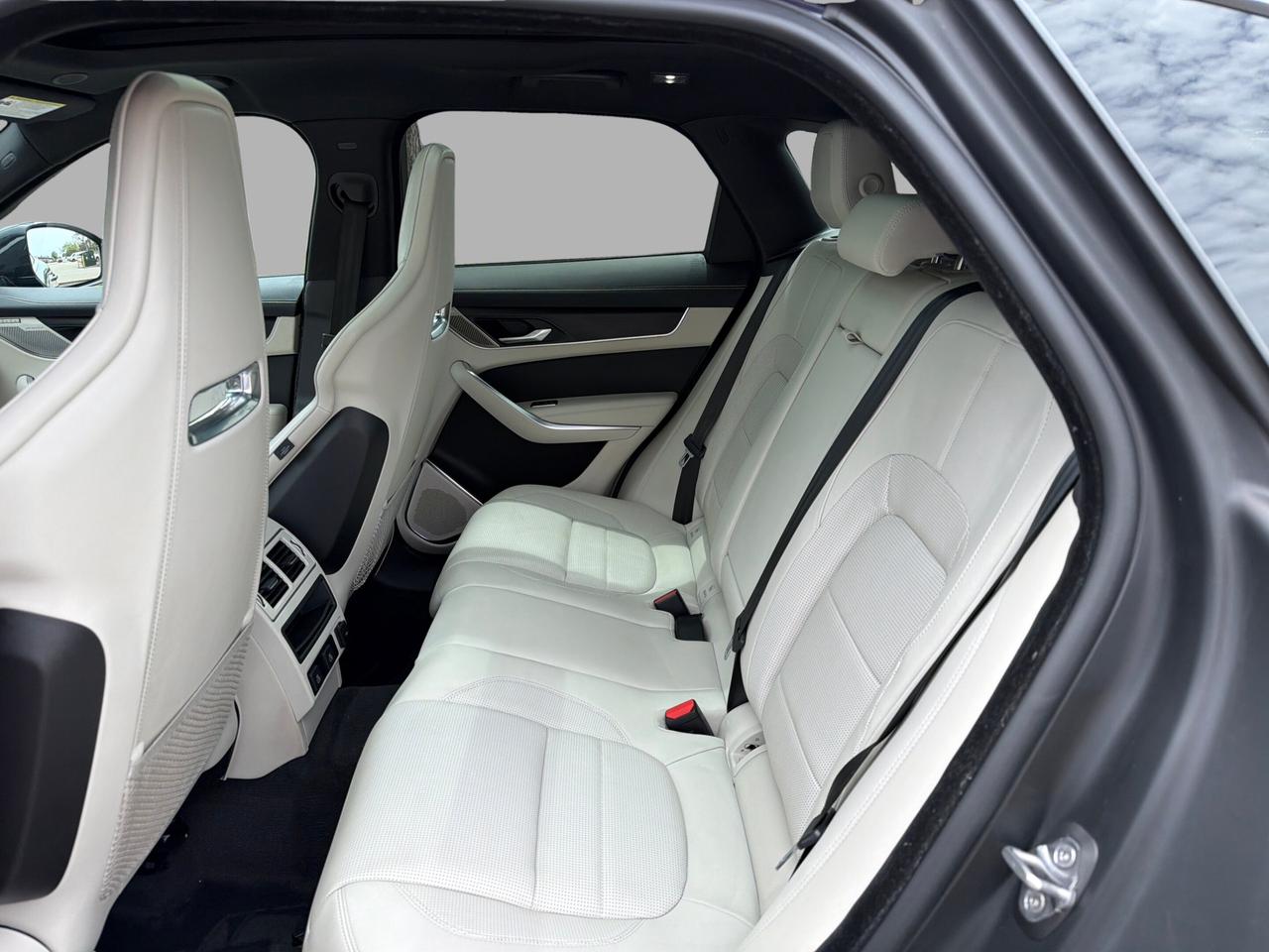 2024 Jaguar F-PACE R-Dynamic S P250 Auto Photo