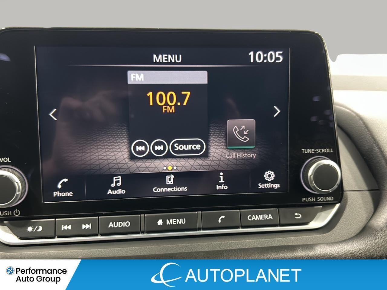 2025 Nissan Rogue S AWD, Back Up Cam, Heated Seats, Apple CarPlay! Photo