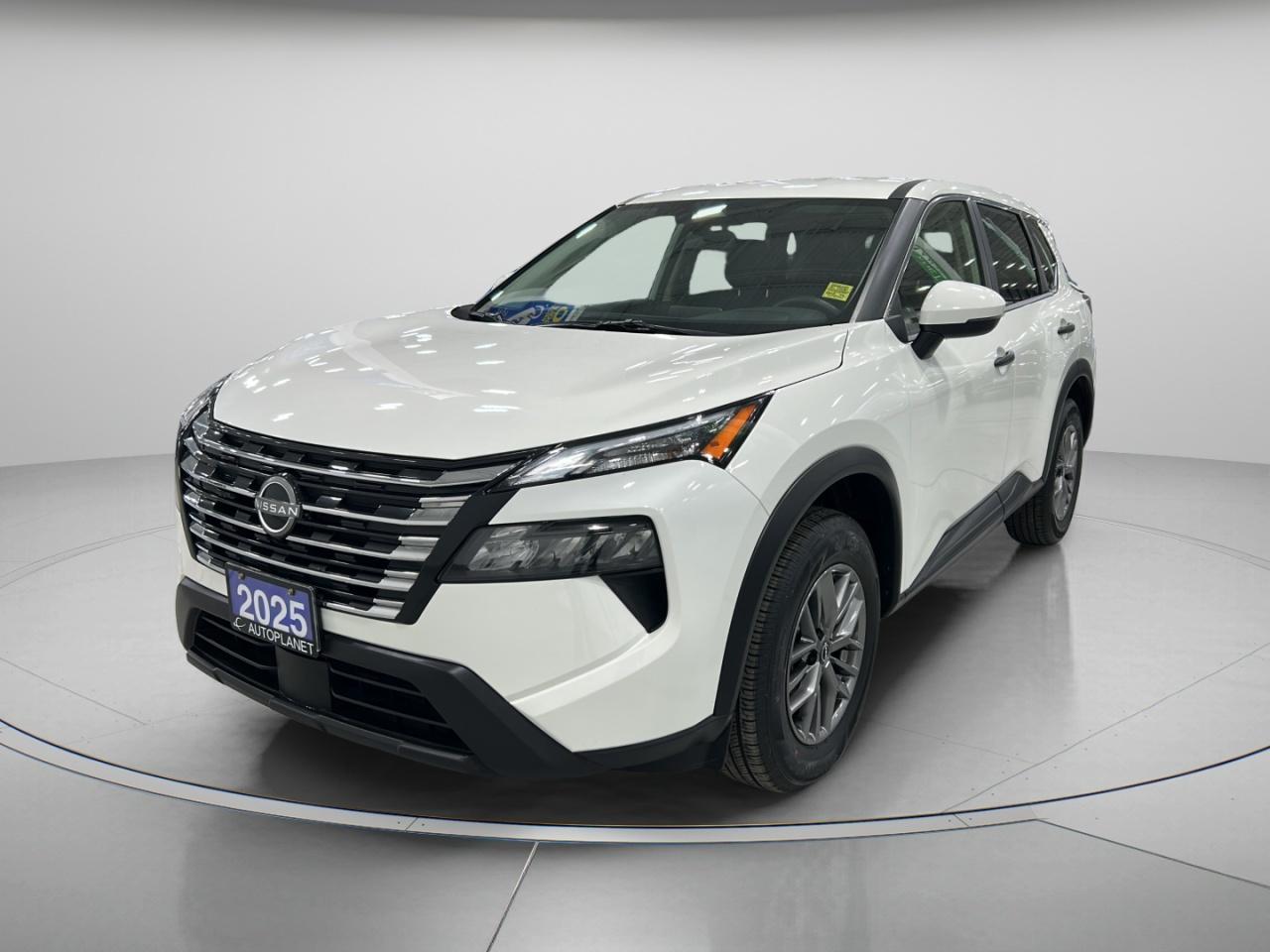 2025 Nissan Rogue S AWD, Back Up Cam, Heated Seats, Apple CarPlay! Photo