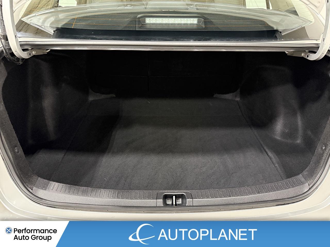 2024 Toyota Corolla LE, Heated Seats, Apple CarPlay, Back Up Cam! Photo