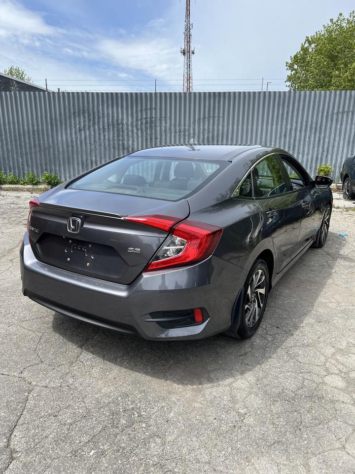 2018 Honda Civic Sedan SE BACKUP CAMERA PUSH START BUTTON ALLOYS AUTO AC Photo