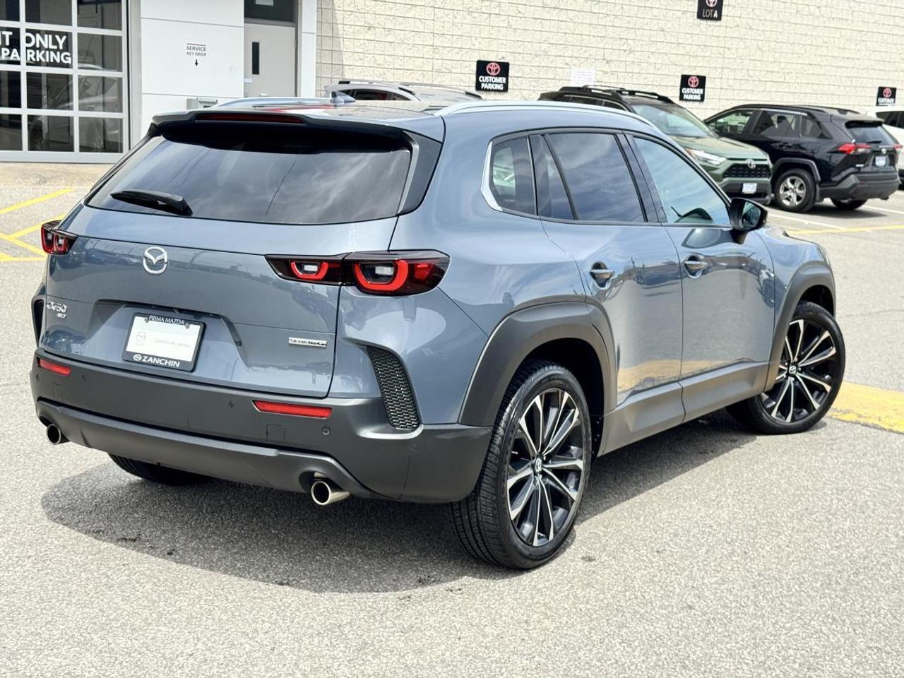 2023 Mazda CX-50 GT AWD/ EXTENDED WARRANTY/ 3.95% RATE/ MUST SEE Photo