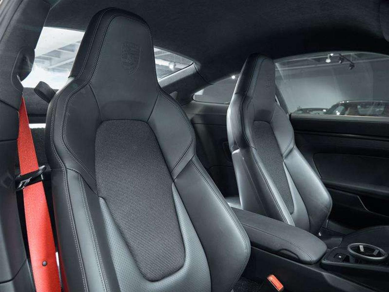 2023 Porsche 911 GT3 Touring Pkg Photo