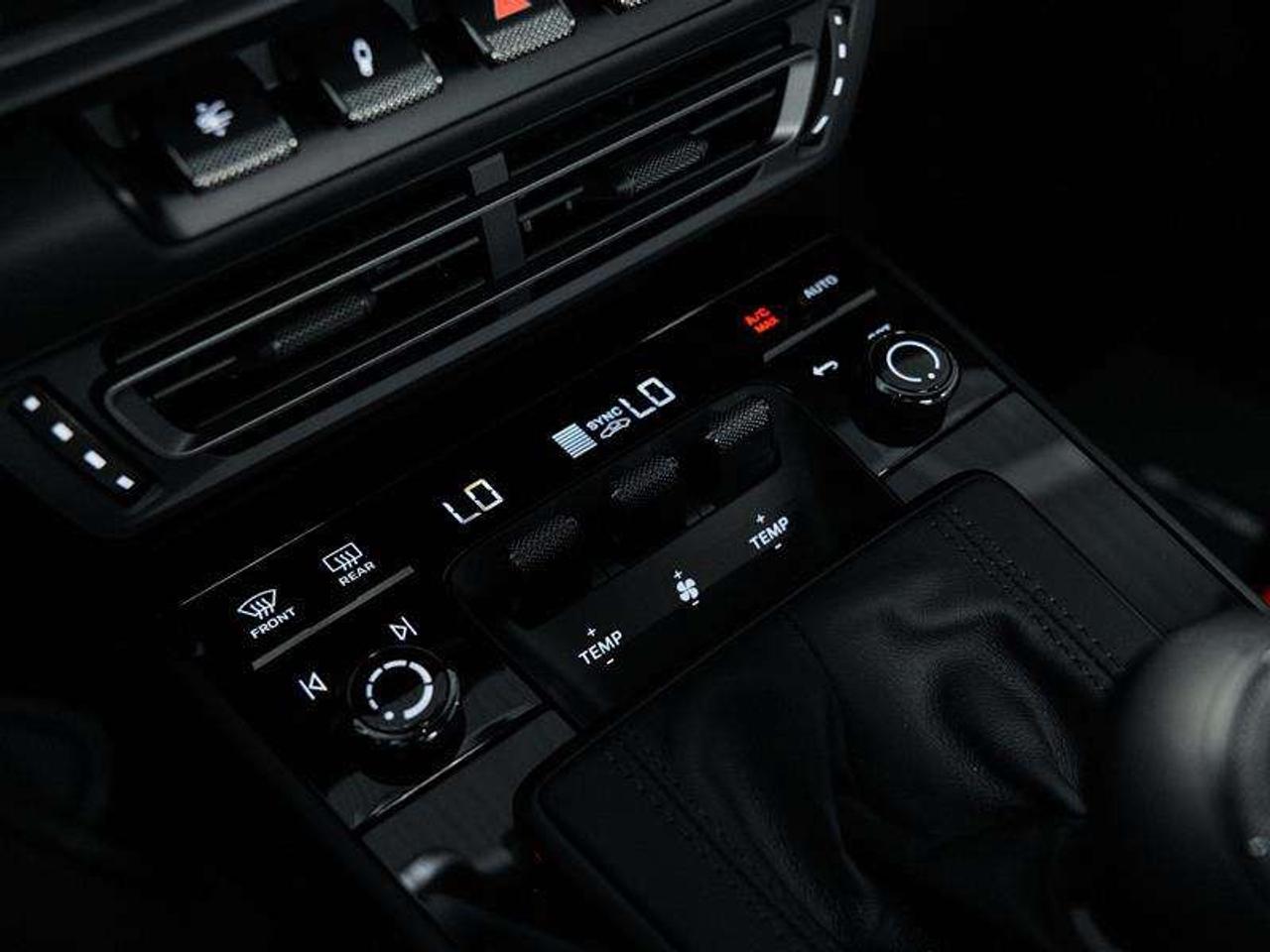 2023 Porsche 911 GT3 Touring Pkg Photo
