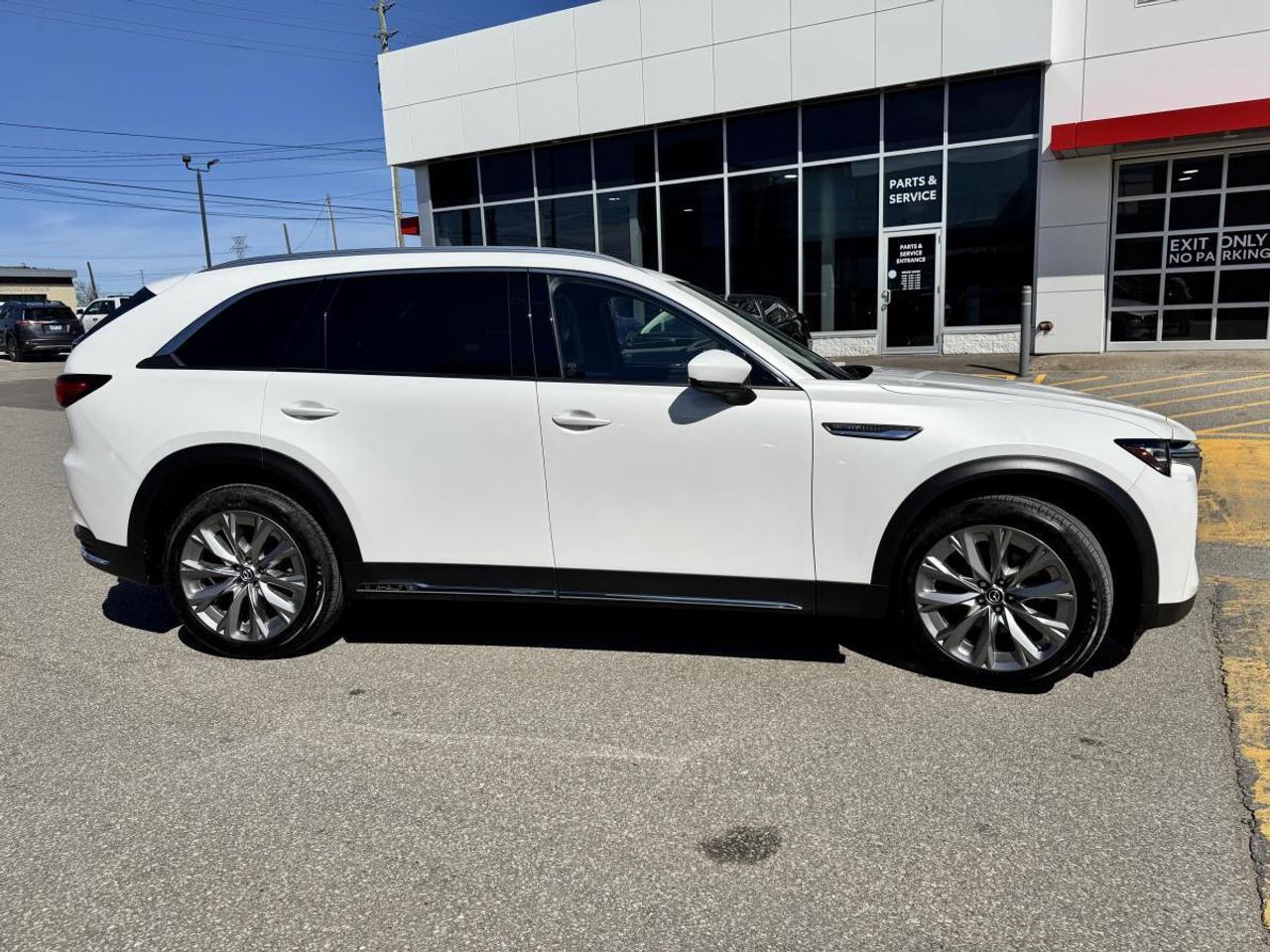2025 Mazda CX-90 MHEV GT-P/ EXTENDED WARRANTY/ 3.95% RATE/ ONLY 26K/ CPO Photo