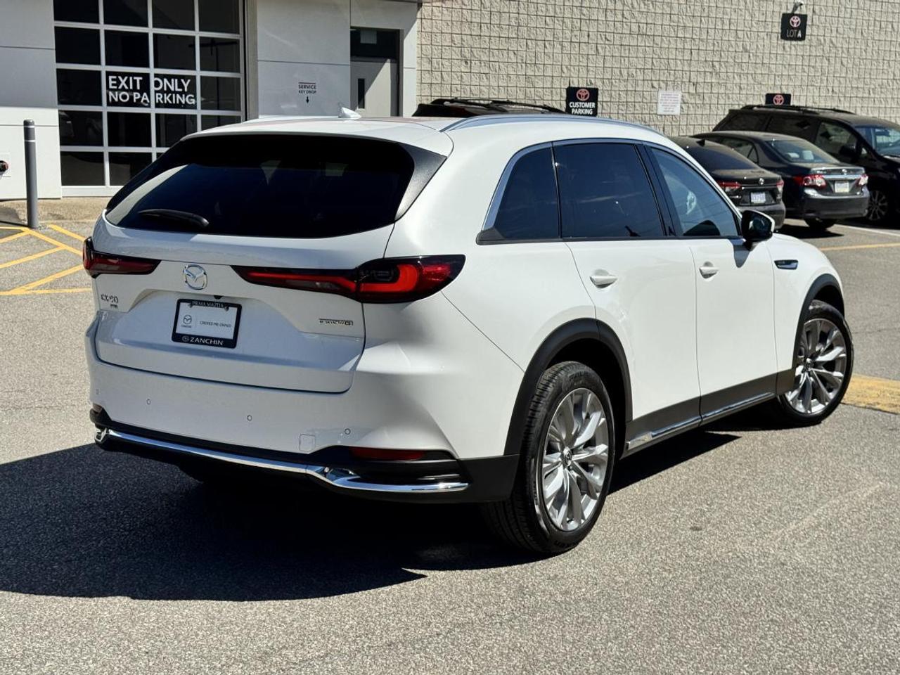 2025 Mazda CX-90 MHEV GT-P/ EXTENDED WARRANTY/ 3.95% RATE/ ONLY 26K/ CPO Photo