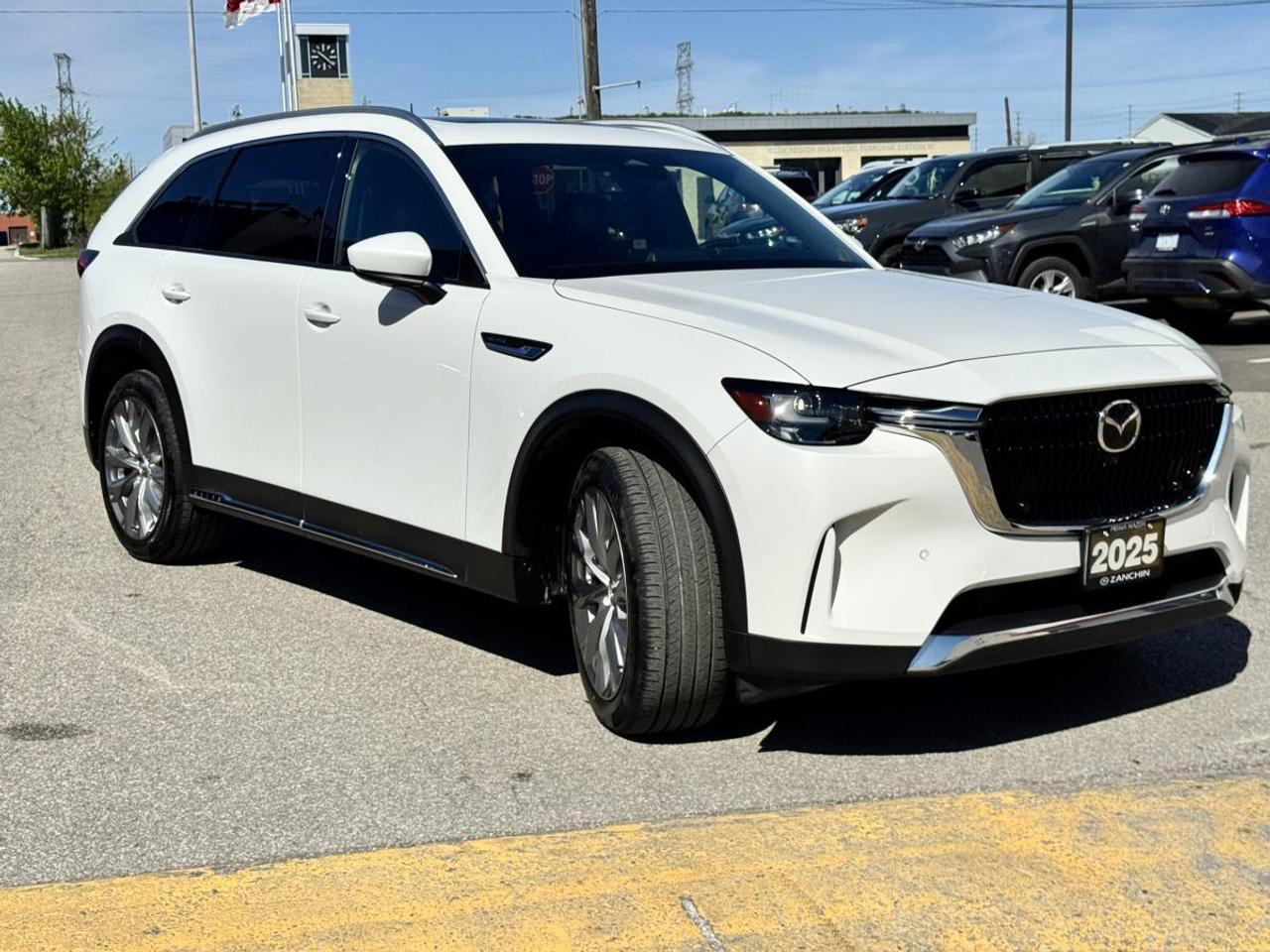2025 Mazda CX-90 MHEV GT-P/ EXTENDED WARRANTY/ 3.95% RATE/ ONLY 26K/ CPO Photo2
