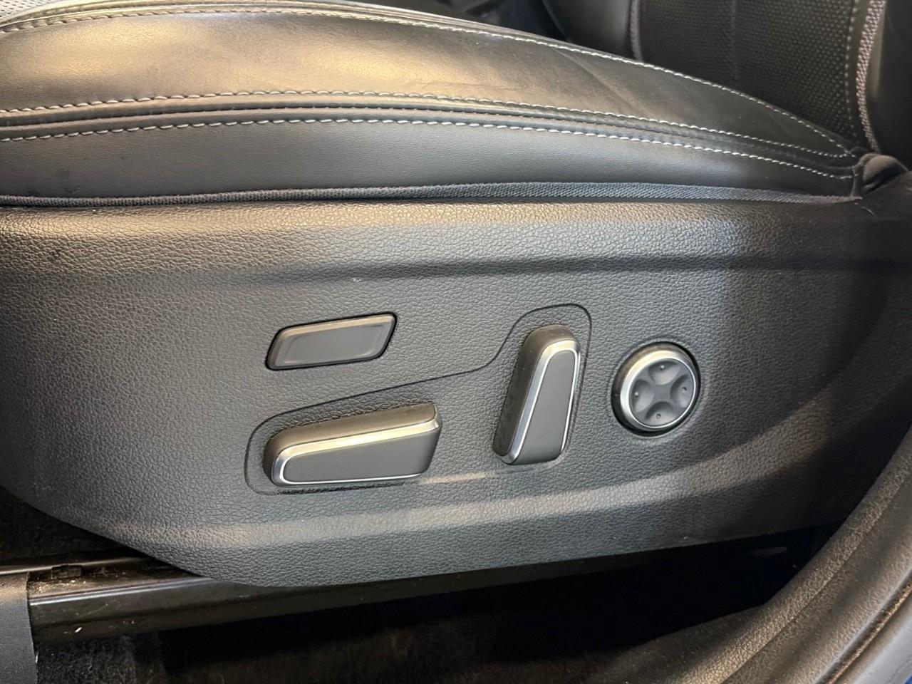 2021 Hyundai Santa Fe Ultimate Calligraphy 4dr All-Wheel Drive Photo