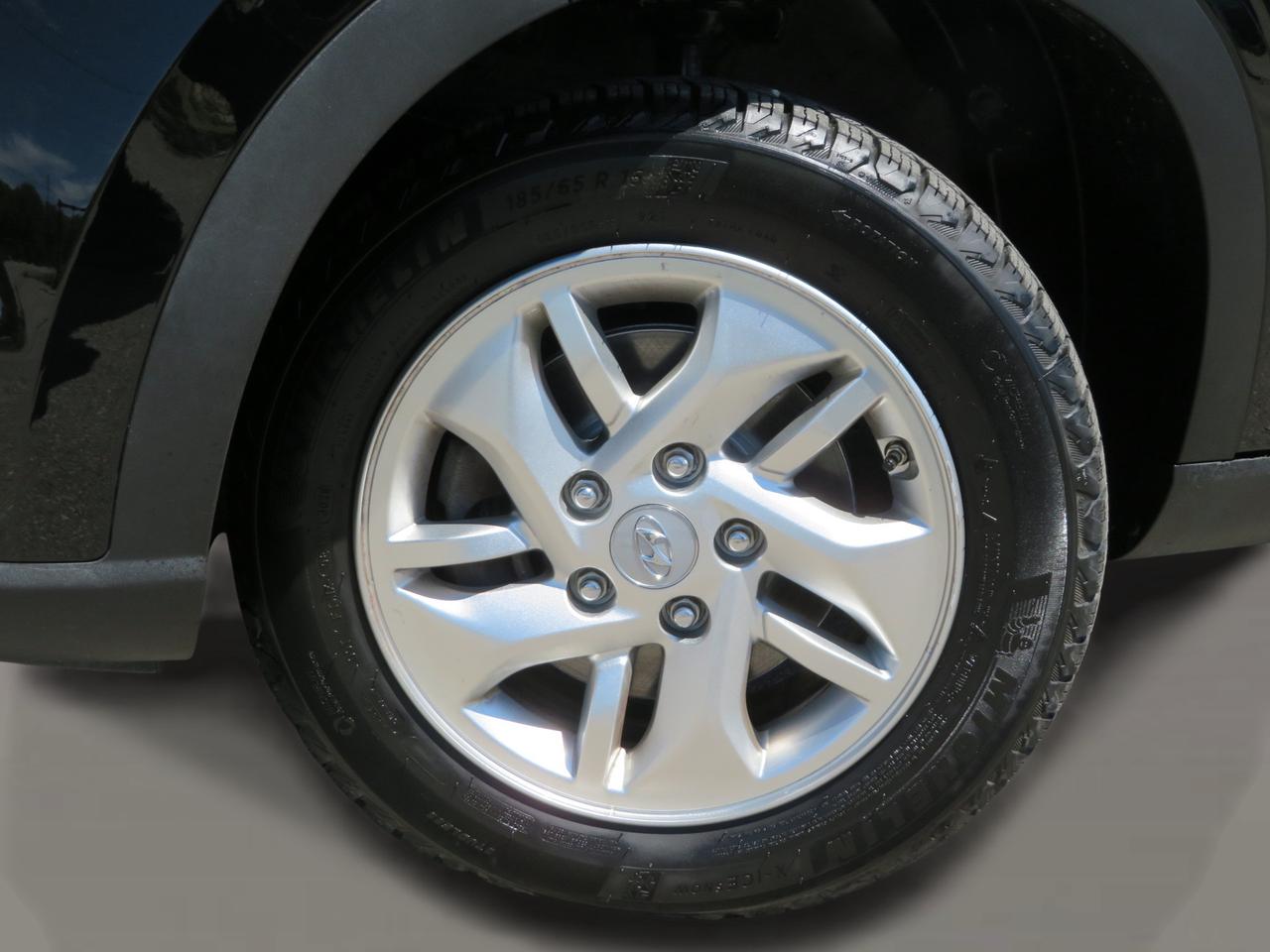 2024 Hyundai Venue Preferred IVT Photo