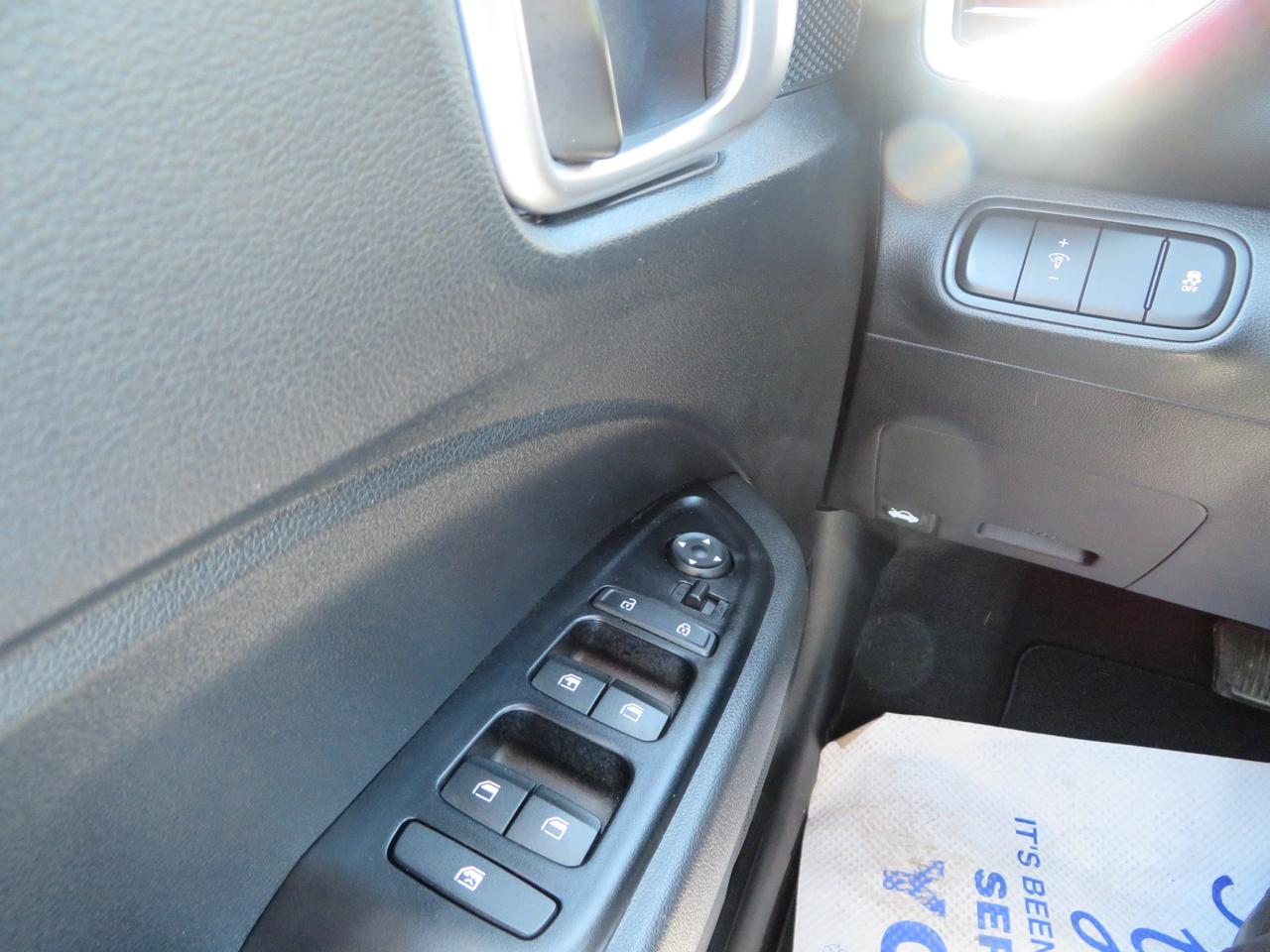2024 Hyundai Venue Preferred IVT Photo