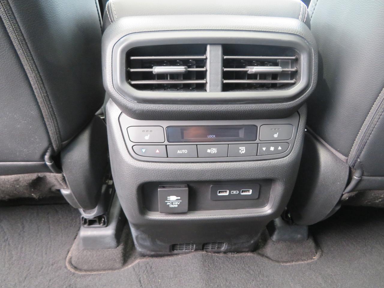 2023 Honda Pilot Touring AWD Photo