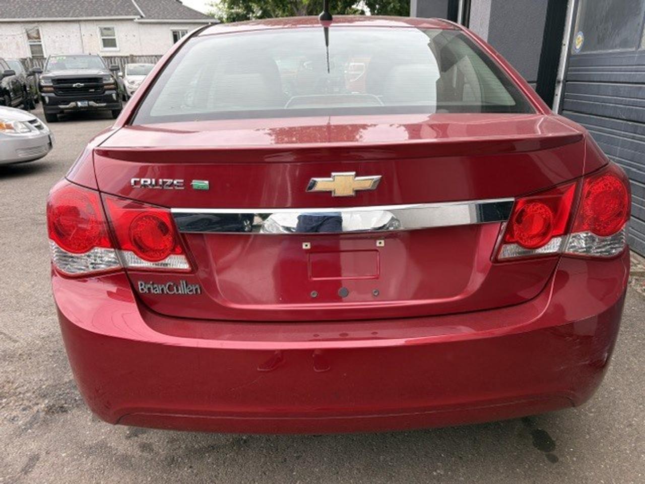 2012 Chevrolet Cruze Eco w-1SA, NICE TIRES, ECONOMIZER, LOCALLY OWNED!! Photo