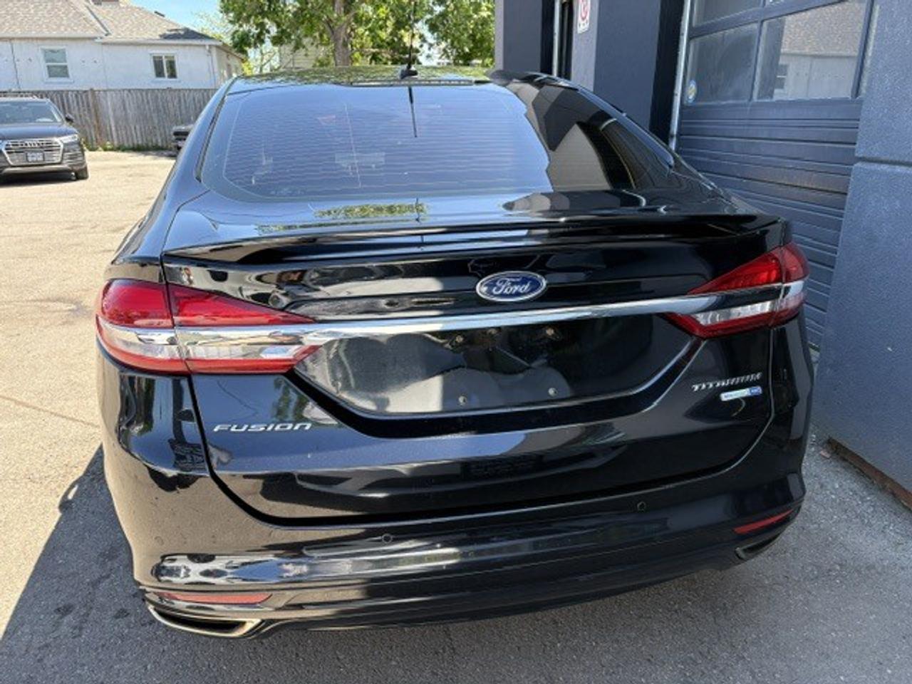 2018 Ford Fusion Titanium AWD, ONE OWNER, STRONG SERVICE HISTORY!! Photo