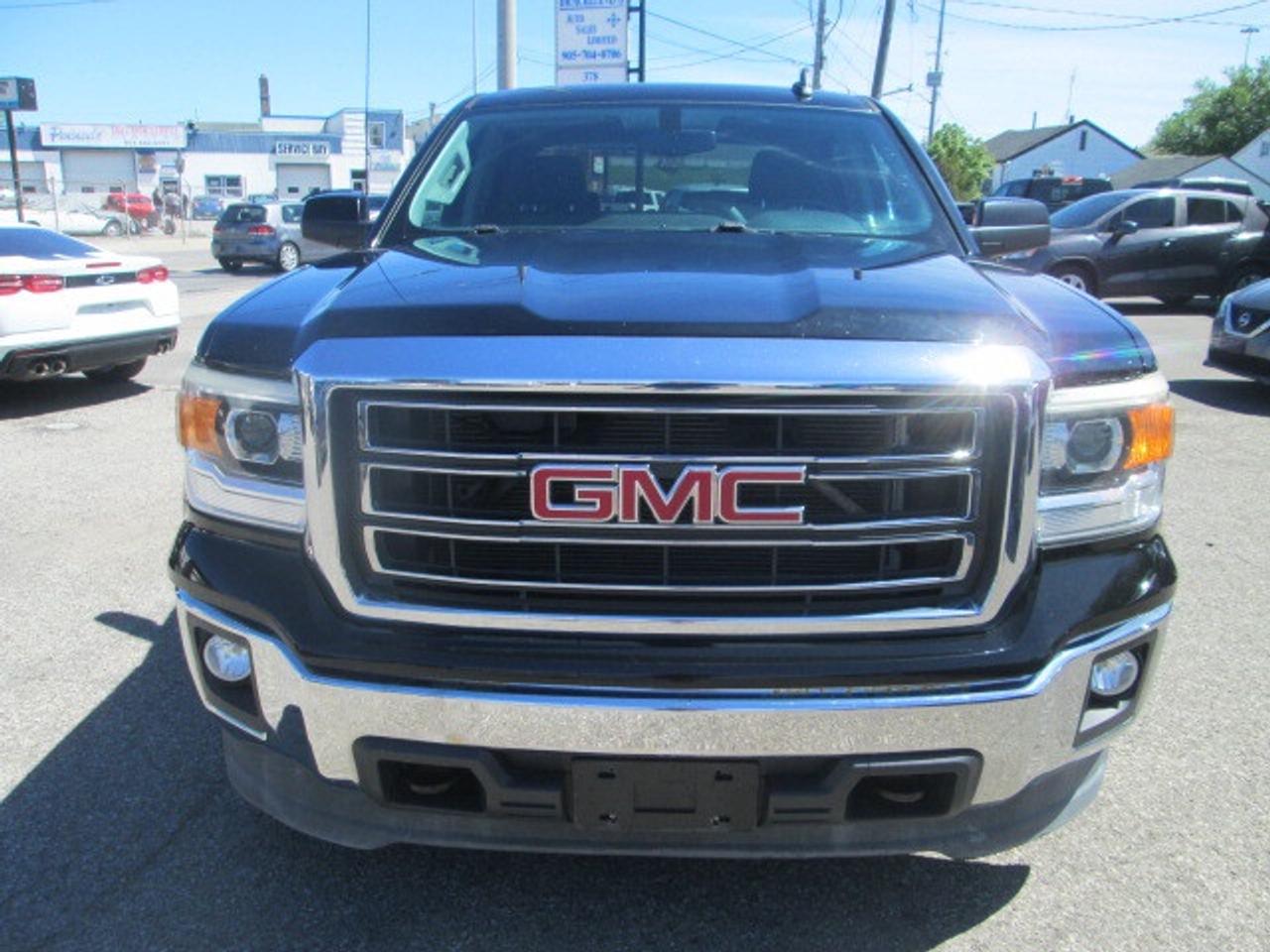 2015 GMC Sierra 1500 4WD Crew Cab 143.5  SLE, Back Up Camera, Cover Photo