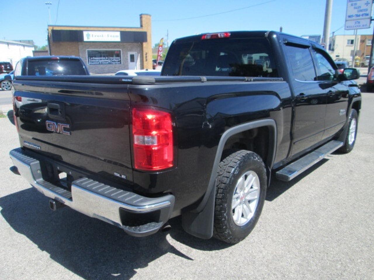2015 GMC Sierra 1500 4WD Crew Cab 143.5  SLE, Back Up Camera, Cover Photo2
