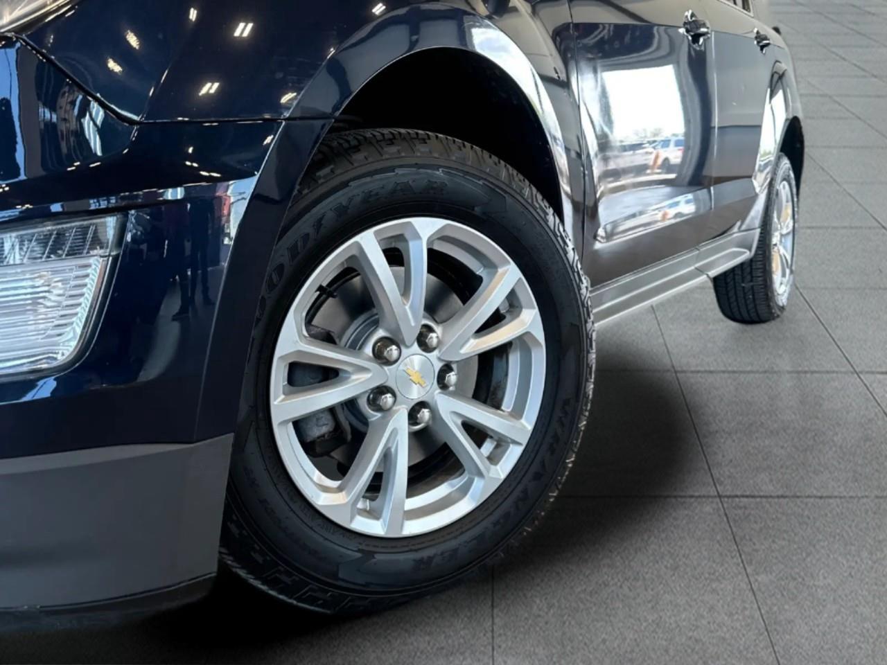 2017 Chevrolet Equinox LT w/1LT Front-Wheel Drive Photo