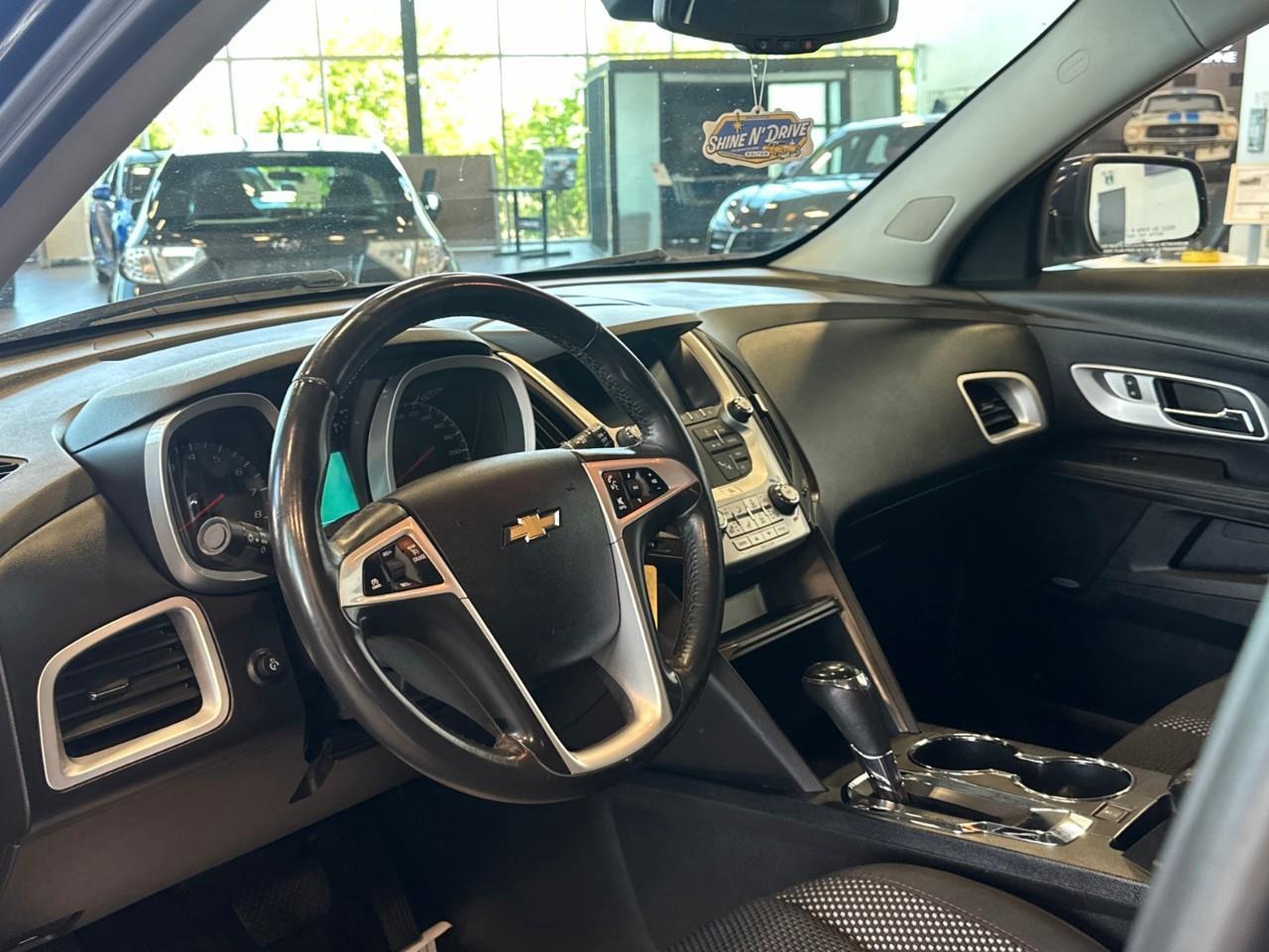 2017 Chevrolet Equinox LT w/1LT Front-Wheel Drive Photo