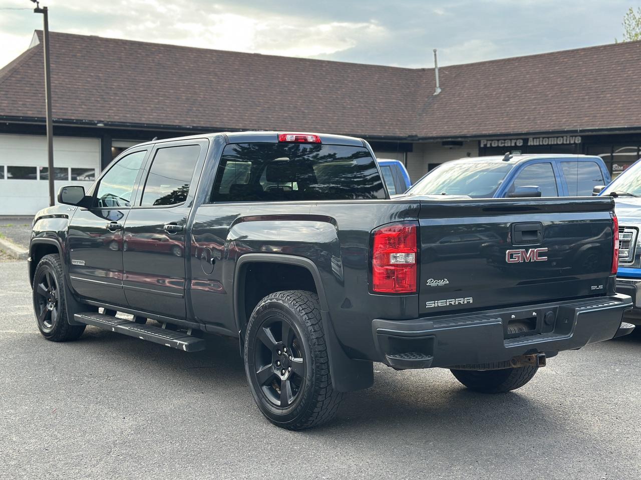 2018 GMC Sierra 1500 ELEVATION Photo