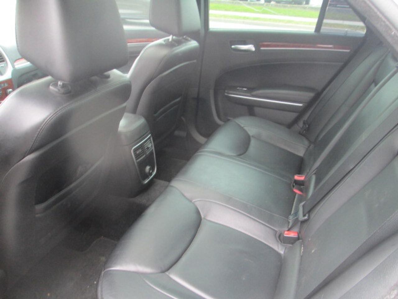 2013 Chrysler 300 4dr Sdn Touring RWD, Leather, Sunroof Photo