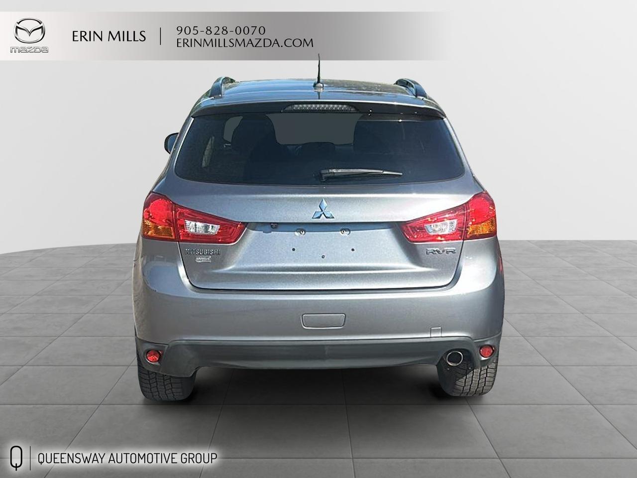 2015 Mitsubishi RVR GT Photo2