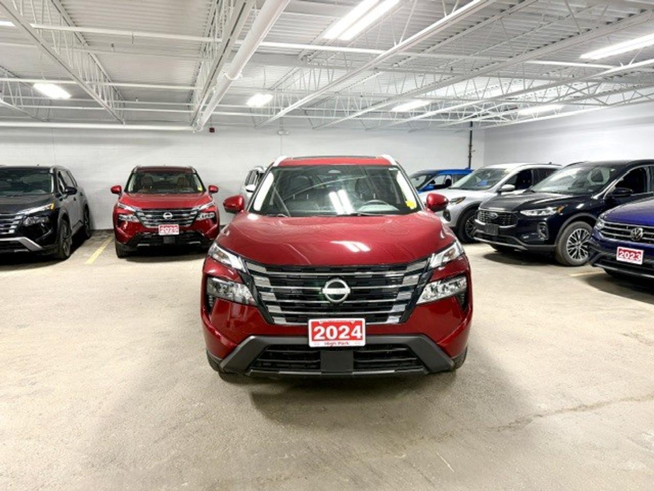 2024 Nissan Rogue SV PREMIUM, AWD, PRO-PILOT, MOONROOF, LEATHERETTE Photo