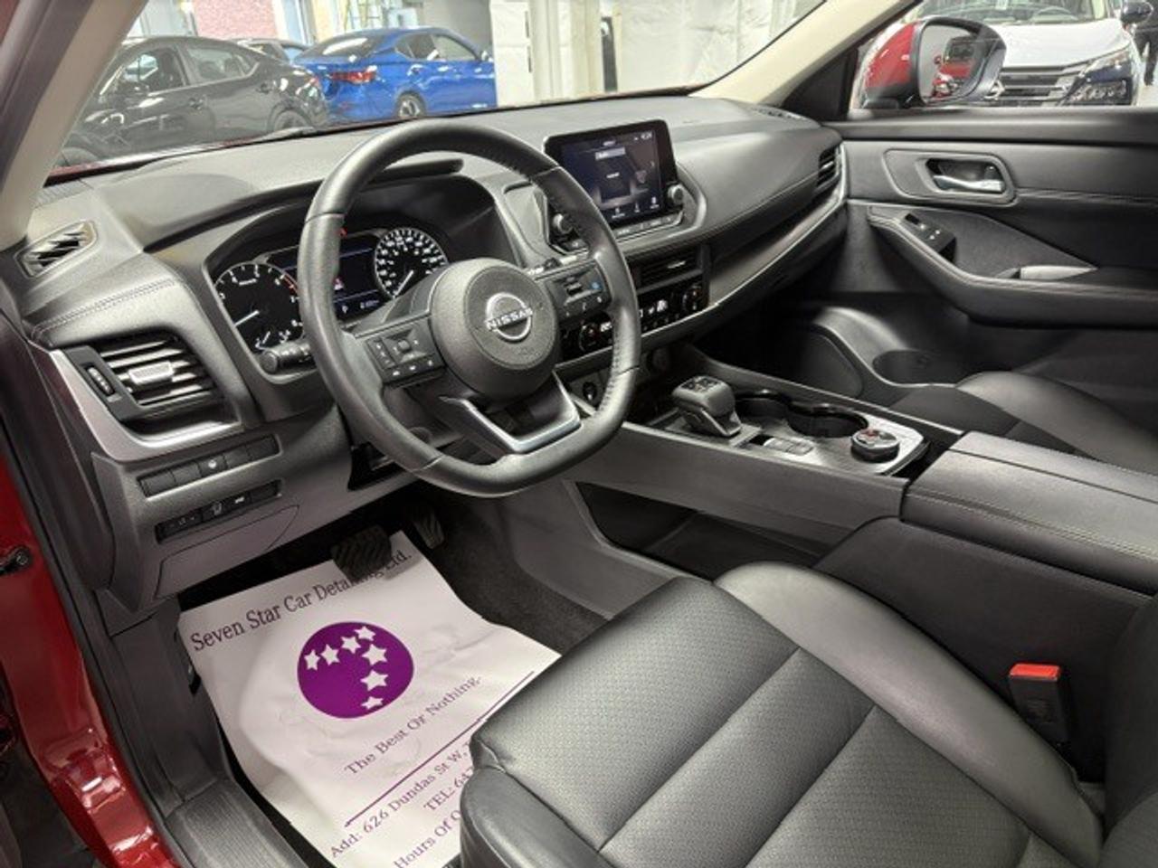 2024 Nissan Rogue SV PREMIUM, AWD, PRO-PILOT, MOONROOF, LEATHERETTE Photo