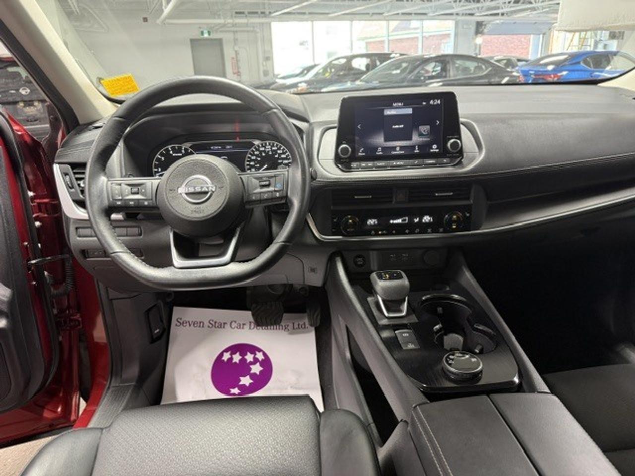 2024 Nissan Rogue SV PREMIUM, AWD, PRO-PILOT, MOONROOF, LEATHERETTE Photo