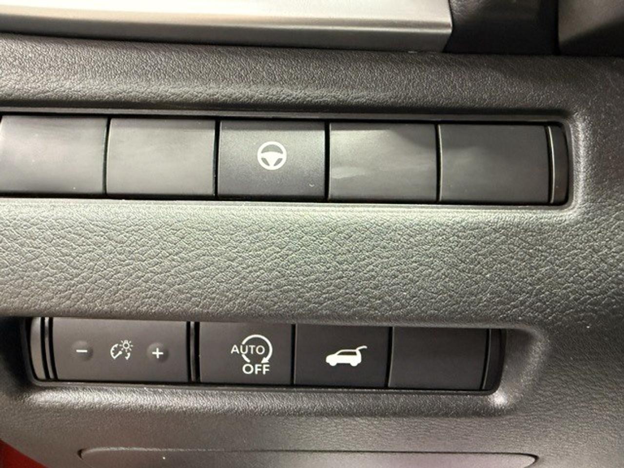 2024 Nissan Rogue SV PREMIUM, AWD, PRO-PILOT, MOONROOF, LEATHERETTE Photo