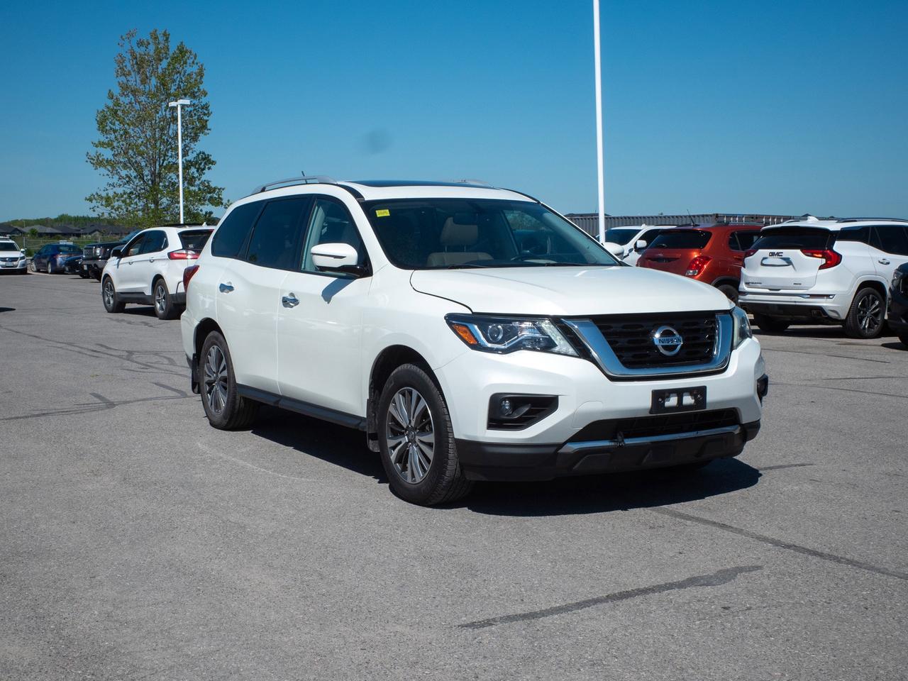 2017 Nissan Pathfinder - Adjustable Lumbar   Heated Mirrors Photo