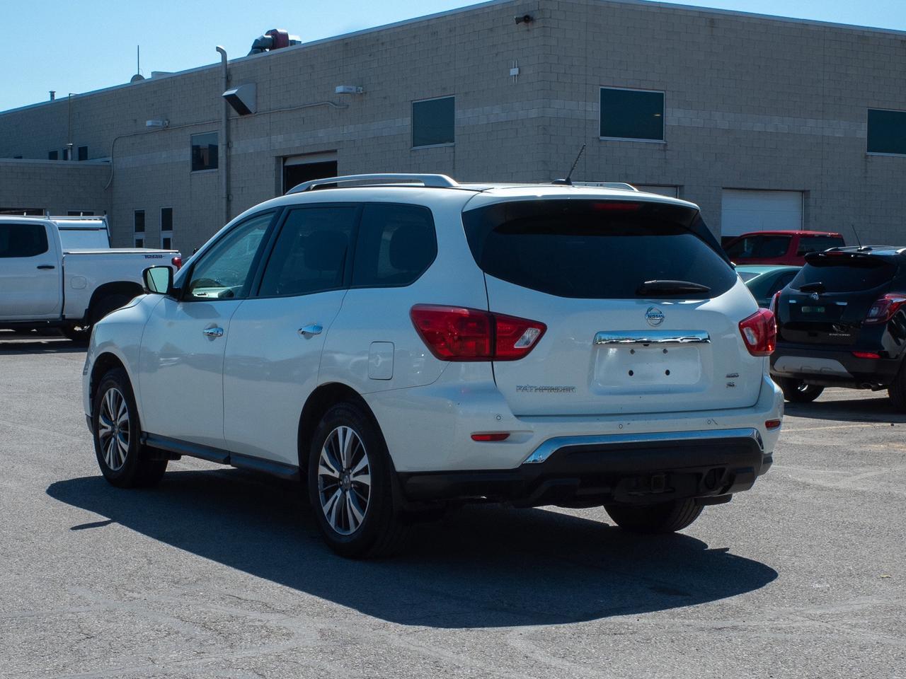 2017 Nissan Pathfinder - Adjustable Lumbar   Heated Mirrors Photo