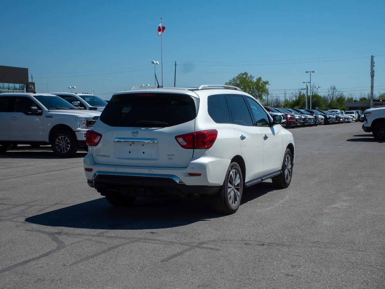 2017 Nissan Pathfinder - Adjustable Lumbar   Heated Mirrors Photo