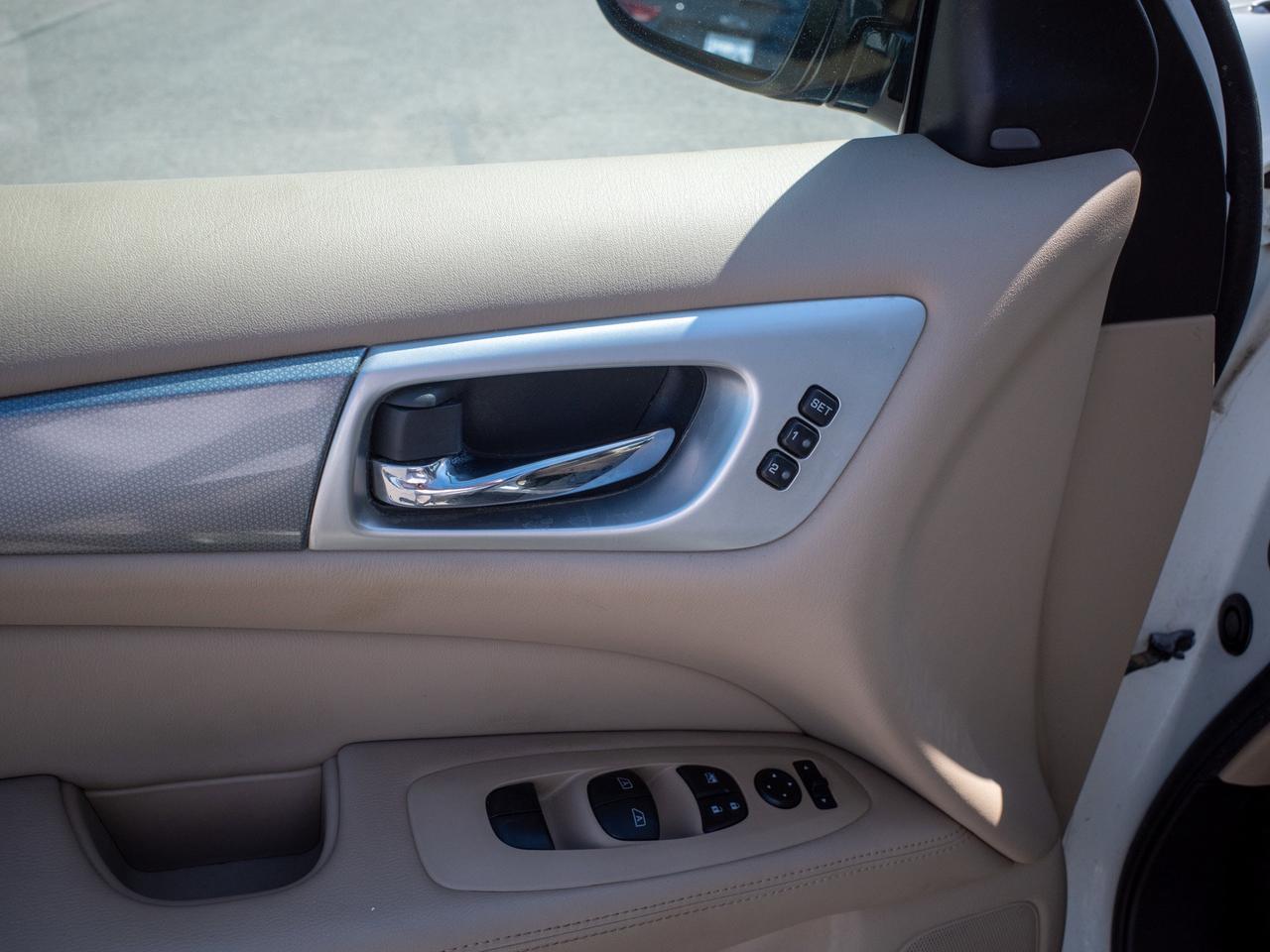 2017 Nissan Pathfinder - Adjustable Lumbar   Heated Mirrors Photo