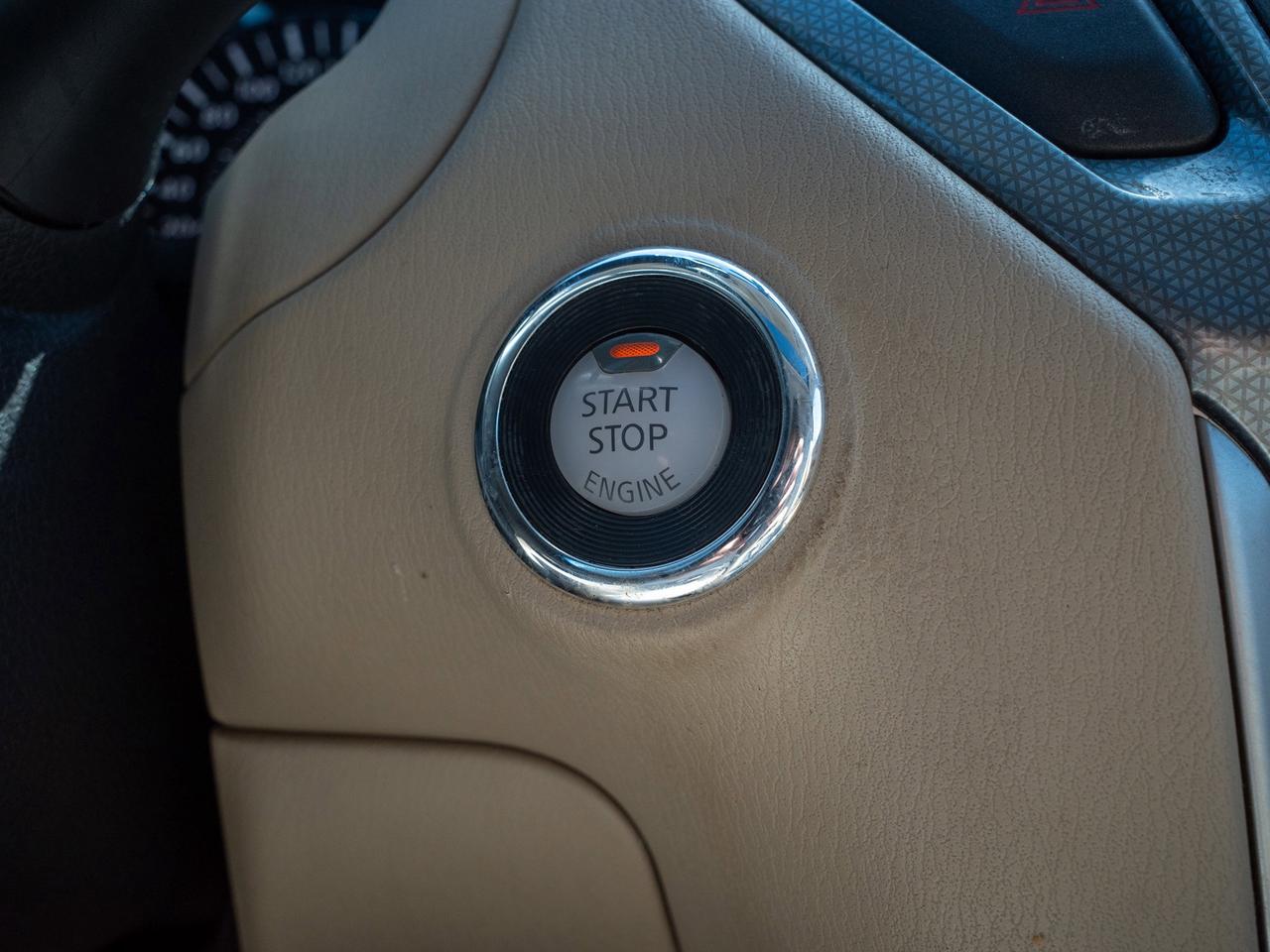 2017 Nissan Pathfinder - Adjustable Lumbar   Heated Mirrors Photo