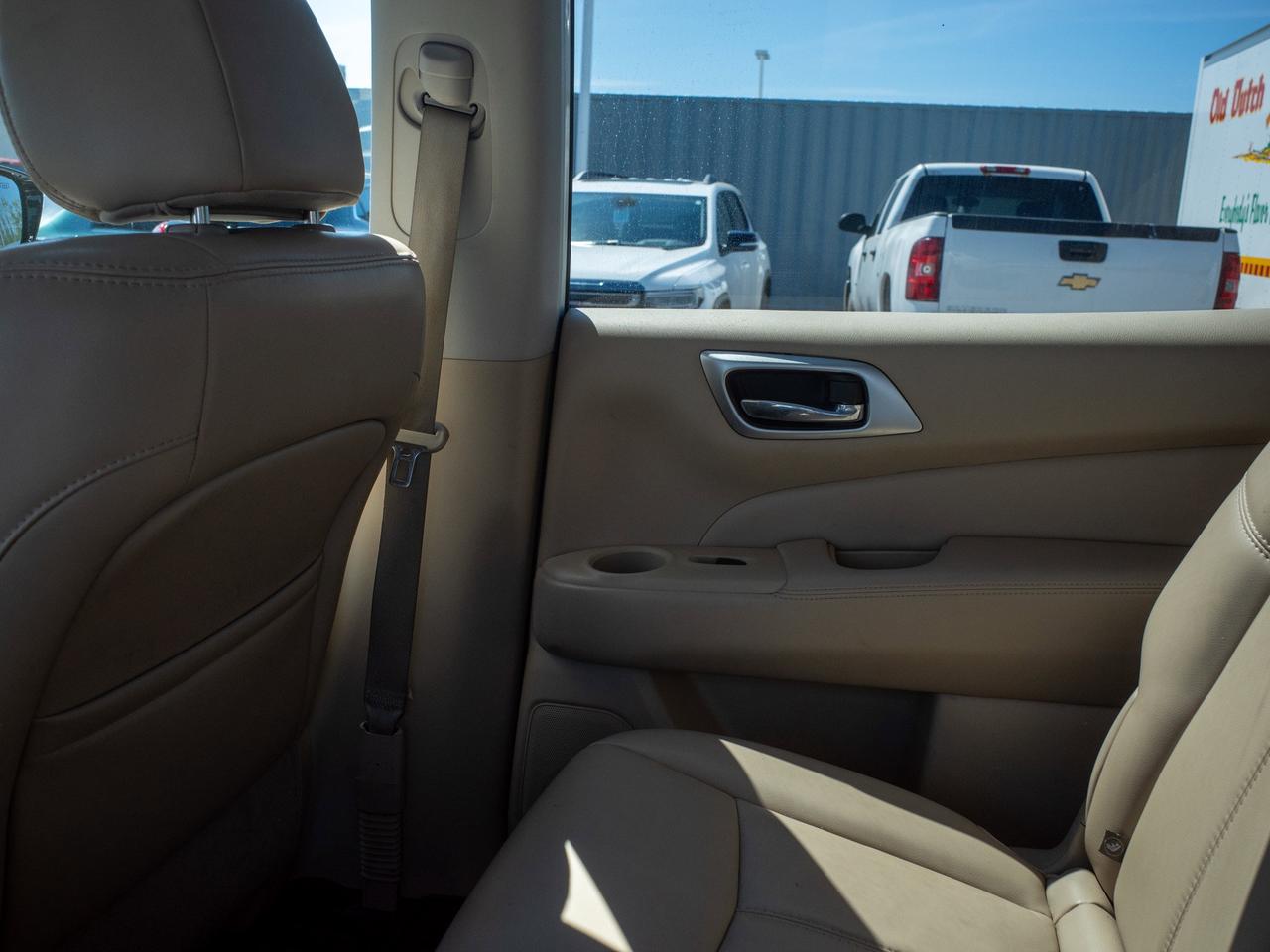 2017 Nissan Pathfinder - Adjustable Lumbar   Heated Mirrors Photo