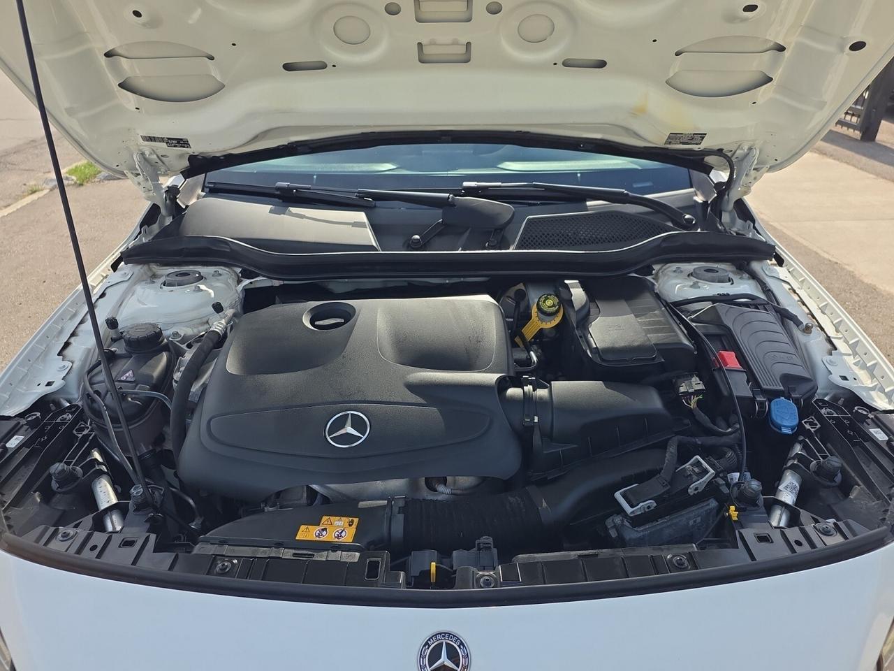 2019 Mercedes-Benz GL-Class GLA 250 4MATIC * NO ACCIDENTS / LOW KM / PANO / NA Photo
