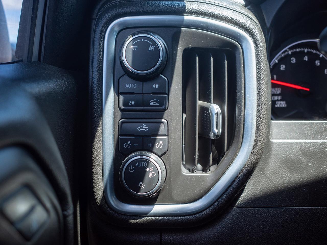 2019 Chevrolet Silverado 1500 LT - Cloth Seats   Back-Up Camera Photo
