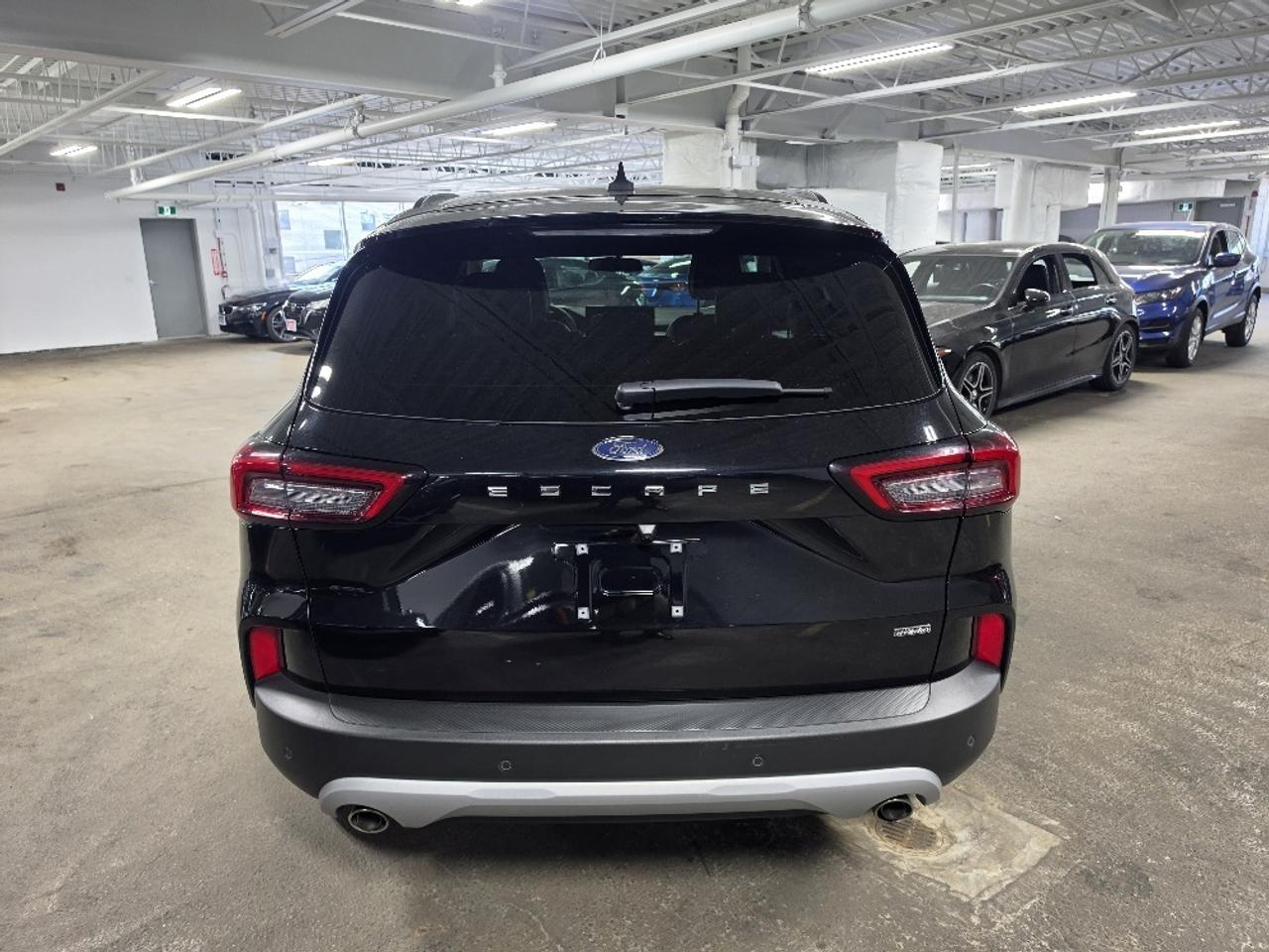 2025 Ford Escape PHEV 4dr Front-Wheel Drive Photo