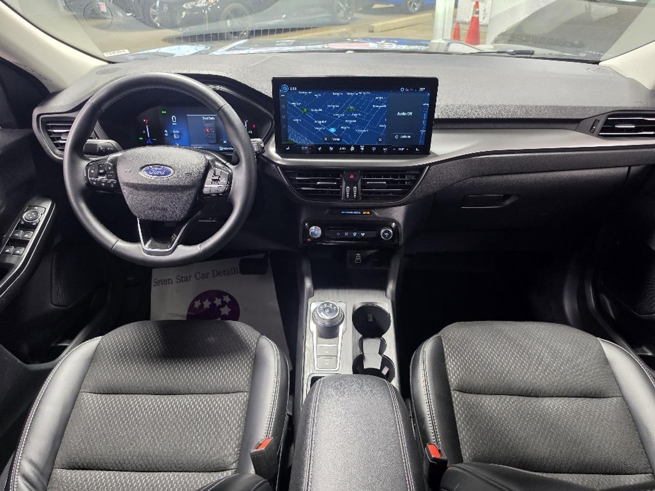 2025 Ford Escape PHEV 4dr Front-Wheel Drive Photo