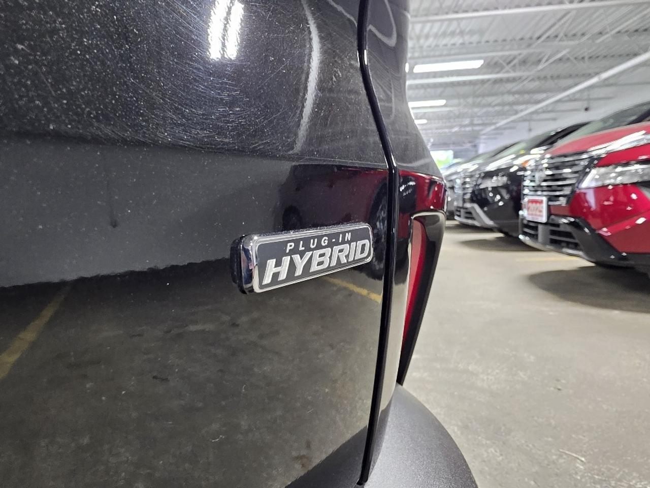 2025 Ford Escape PHEV 4dr Front-Wheel Drive Photo
