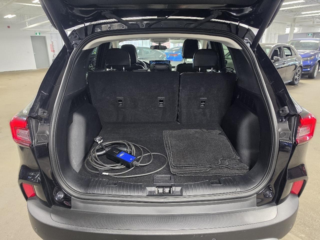 2025 Ford Escape PHEV 4dr Front-Wheel Drive Photo