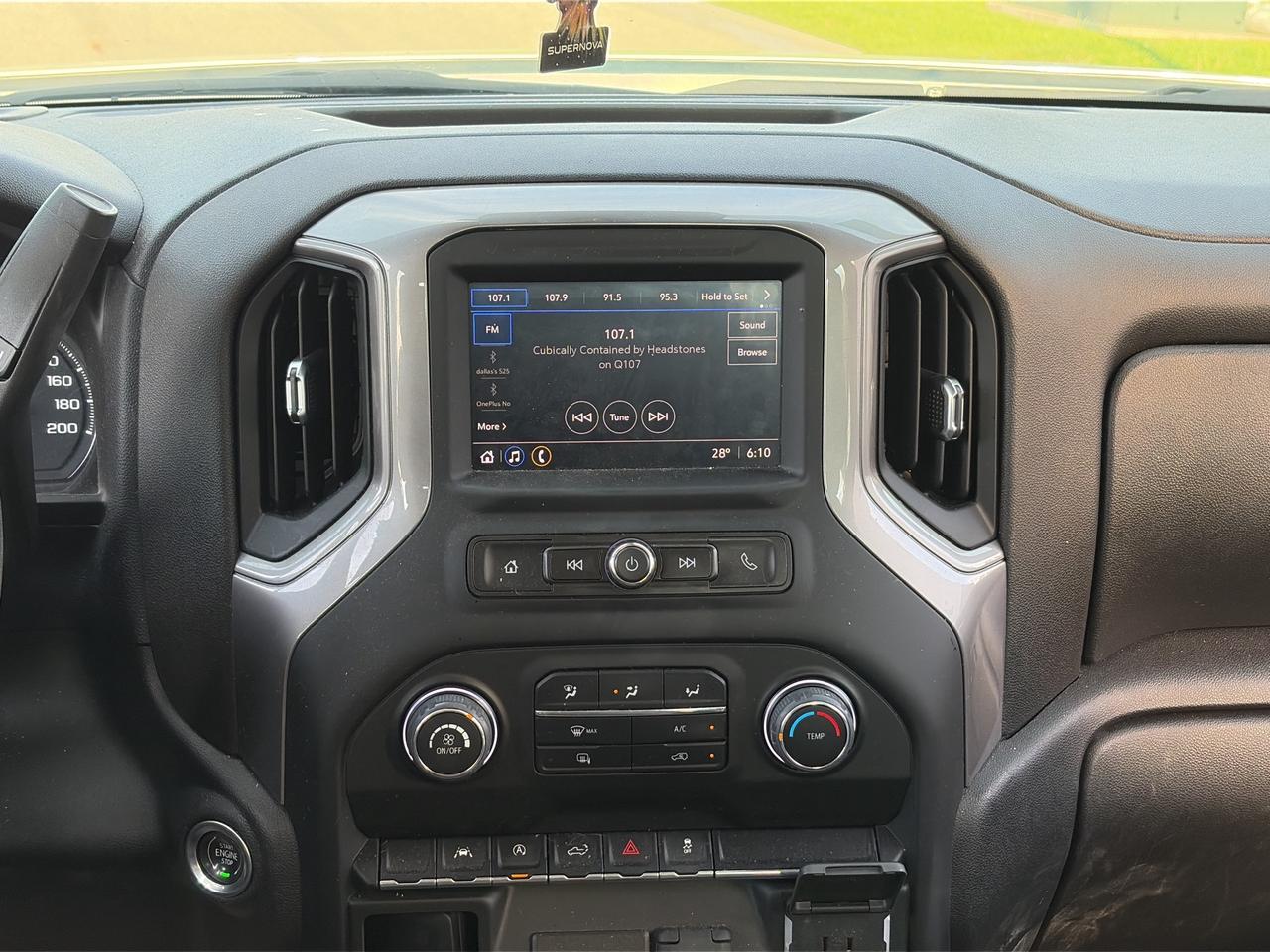 2022 Chevrolet Silverado 1500 4WD Double Cab 147 Work Truck Photo