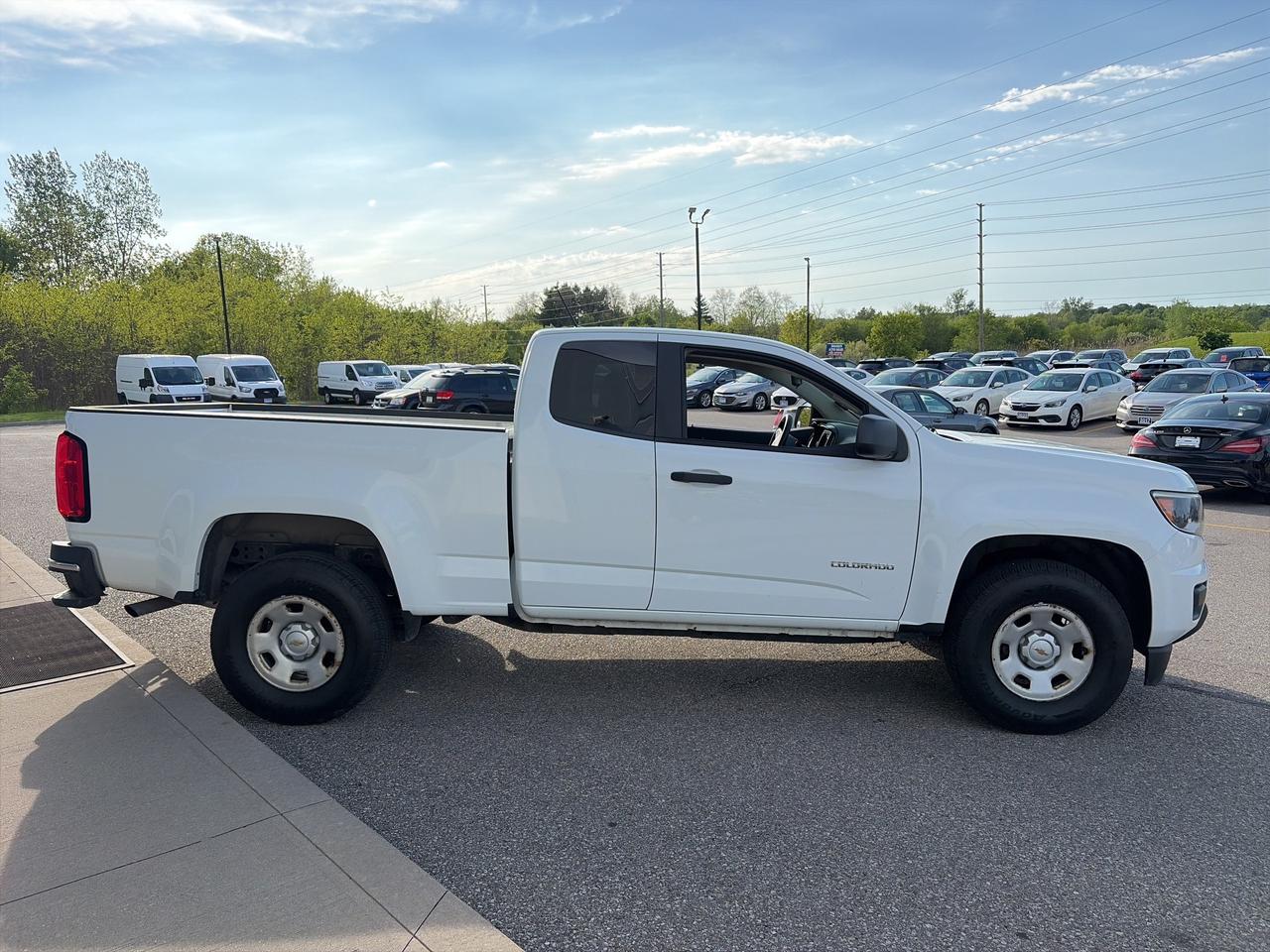 2019 Chevrolet Colorado 2WD Ext Cab 128.3  Work Truck Photo2