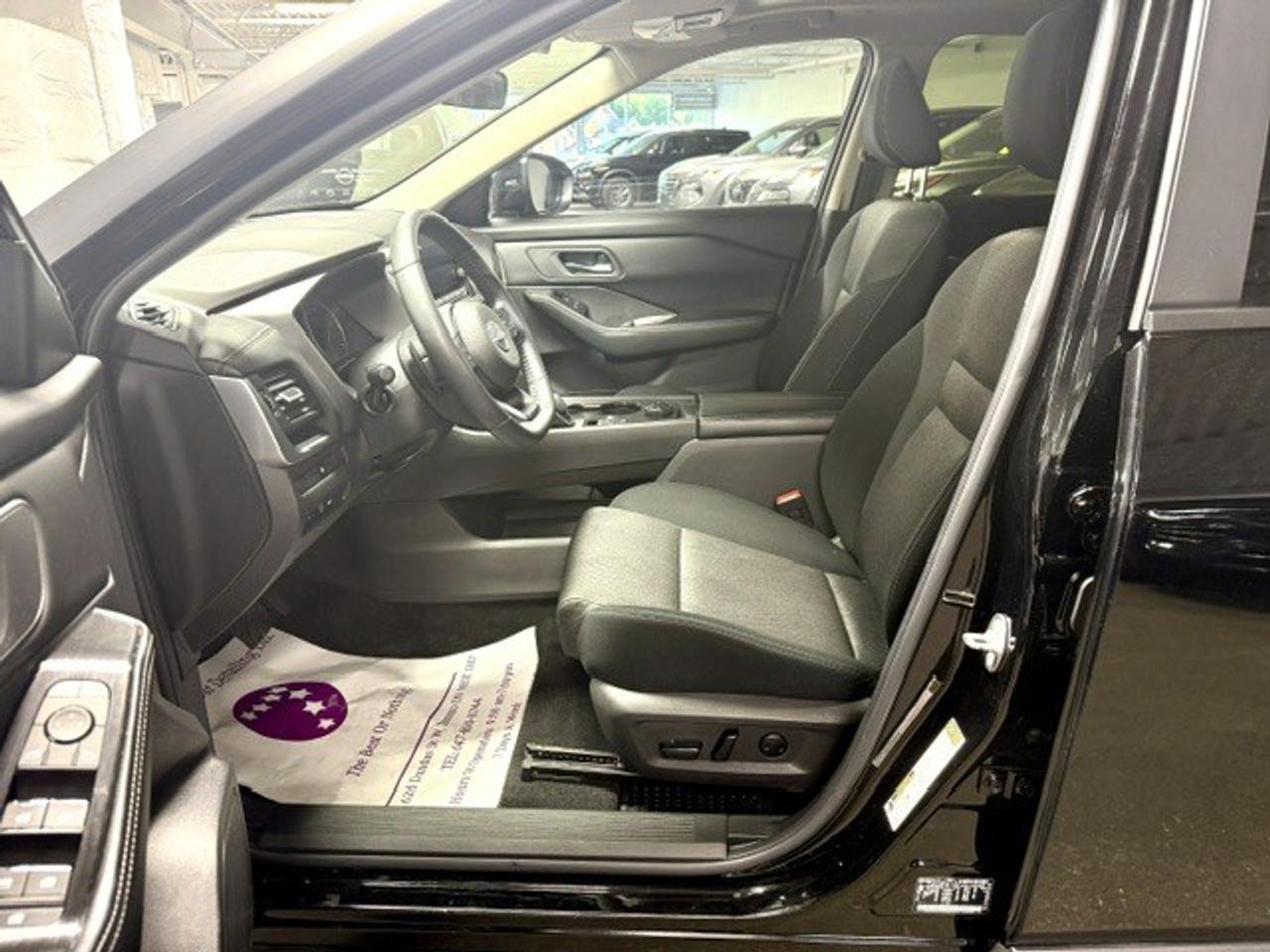 2024 Nissan Rogue SV Moonroof 4dr All-Wheel Drive Sport Utility Photo