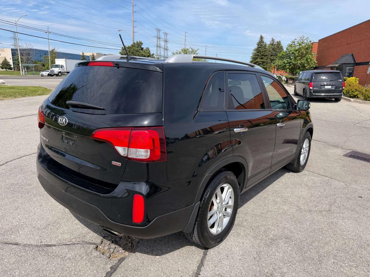 2014 Kia Sorento LX SERVICE RECORDS CERTIFIED 4 CYL Photo