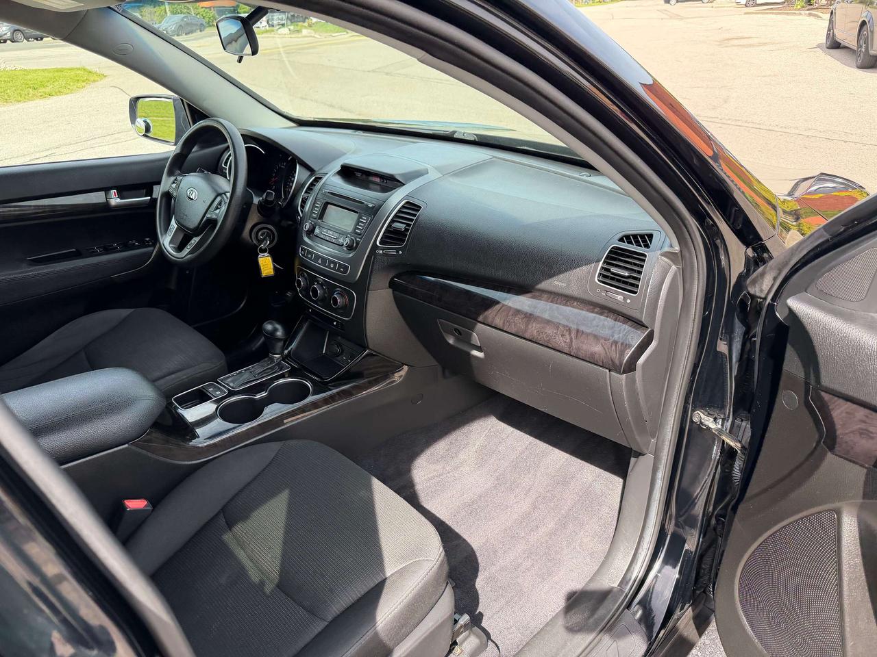 2014 Kia Sorento LX SERVICE RECORDS CERTIFIED 4 CYL Photo