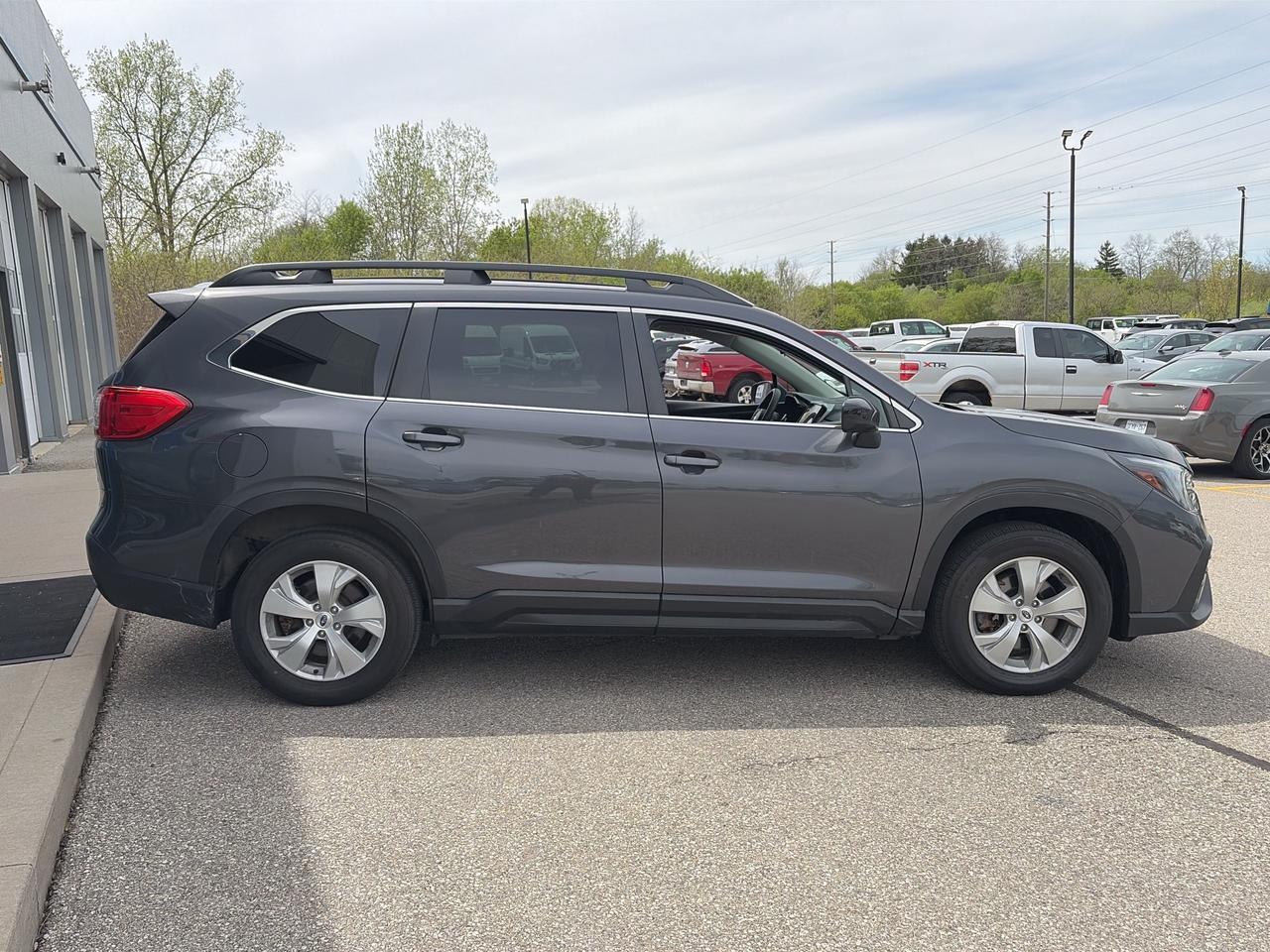 2023 Subaru ASCENT Convenience Photo2