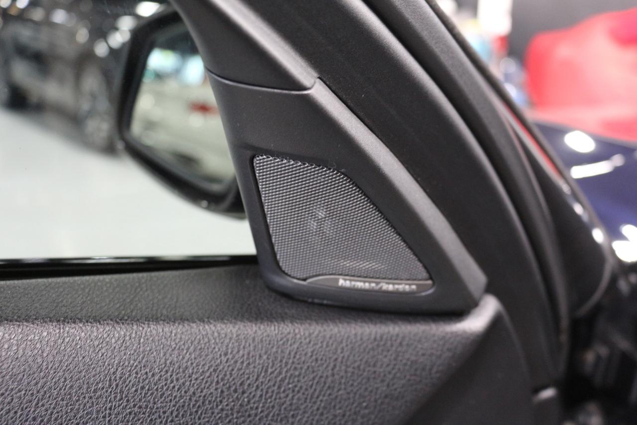 2016 BMW 5 Series 528i xDrive AWD M SPORT HEADS UP NAVI REAR CAM Photo